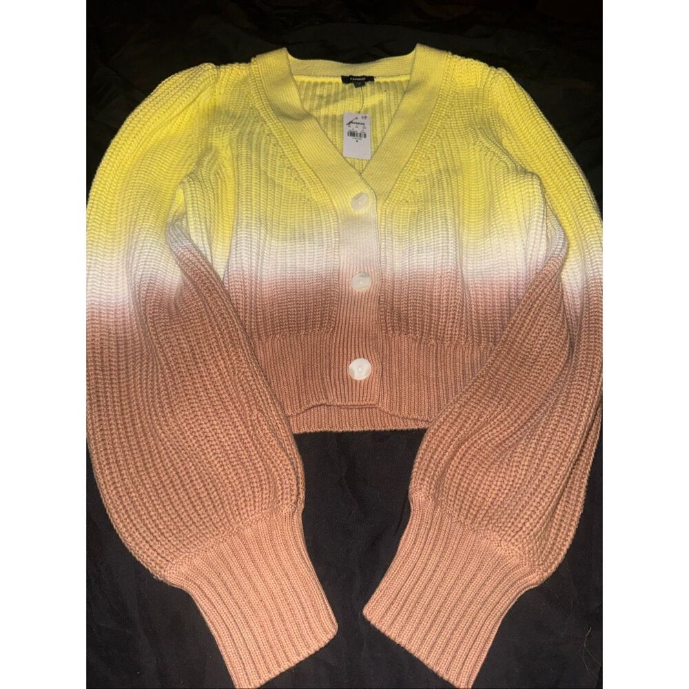 Net Express cropped sweater size medium